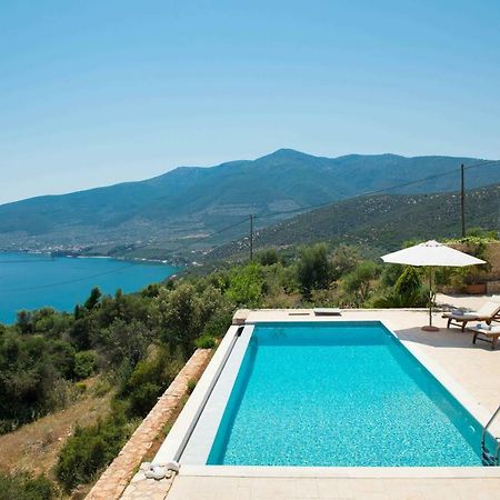 Villa Kivis كيفيريون المظهر الخارجي الصورة