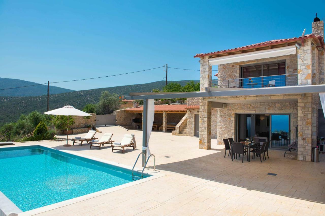 Villa Kivis كيفيريون المظهر الخارجي الصورة