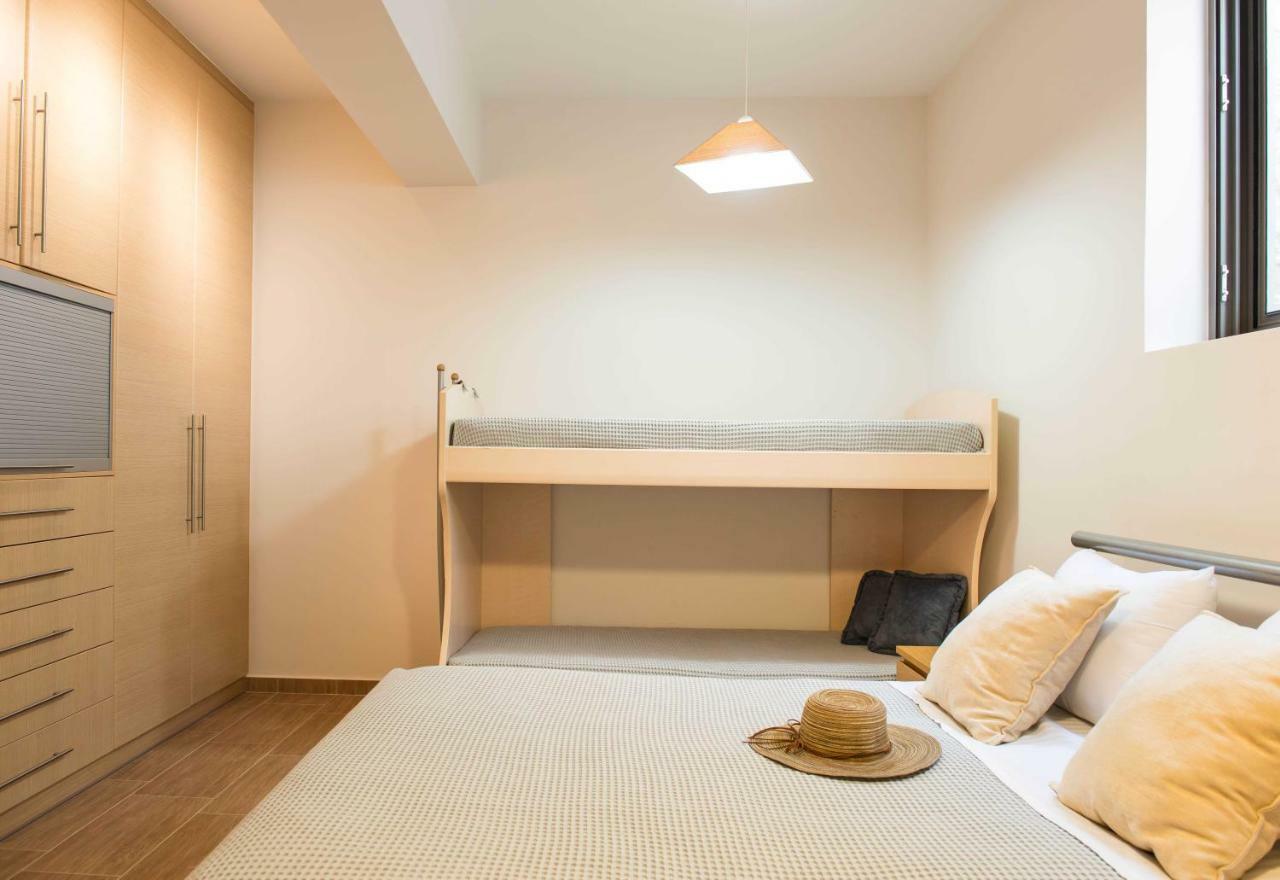 Villa Kivis كيفيريون المظهر الخارجي الصورة