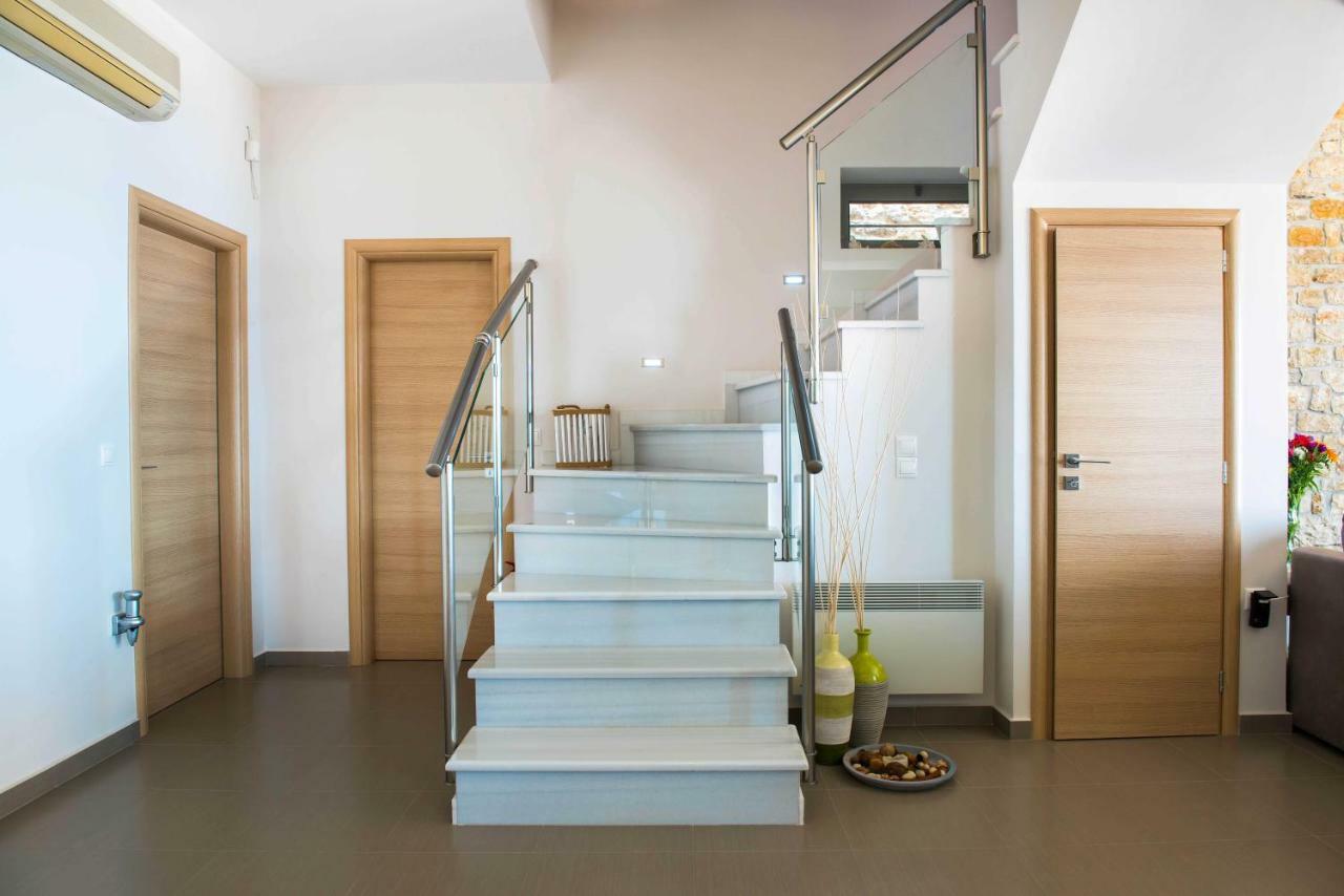 Villa Kivis كيفيريون المظهر الخارجي الصورة
