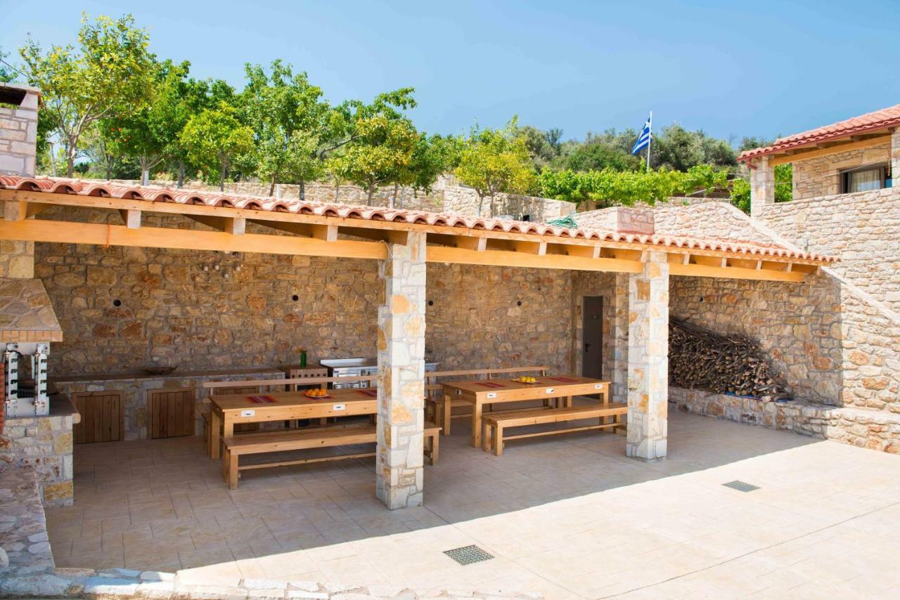 Villa Kivis كيفيريون المظهر الخارجي الصورة
