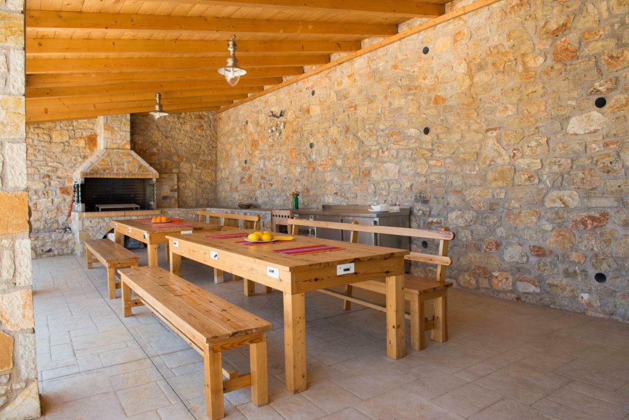 Villa Kivis كيفيريون المظهر الخارجي الصورة