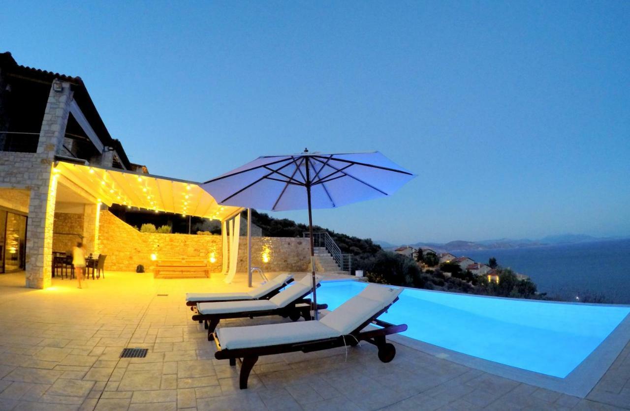 Villa Kivis كيفيريون المظهر الخارجي الصورة